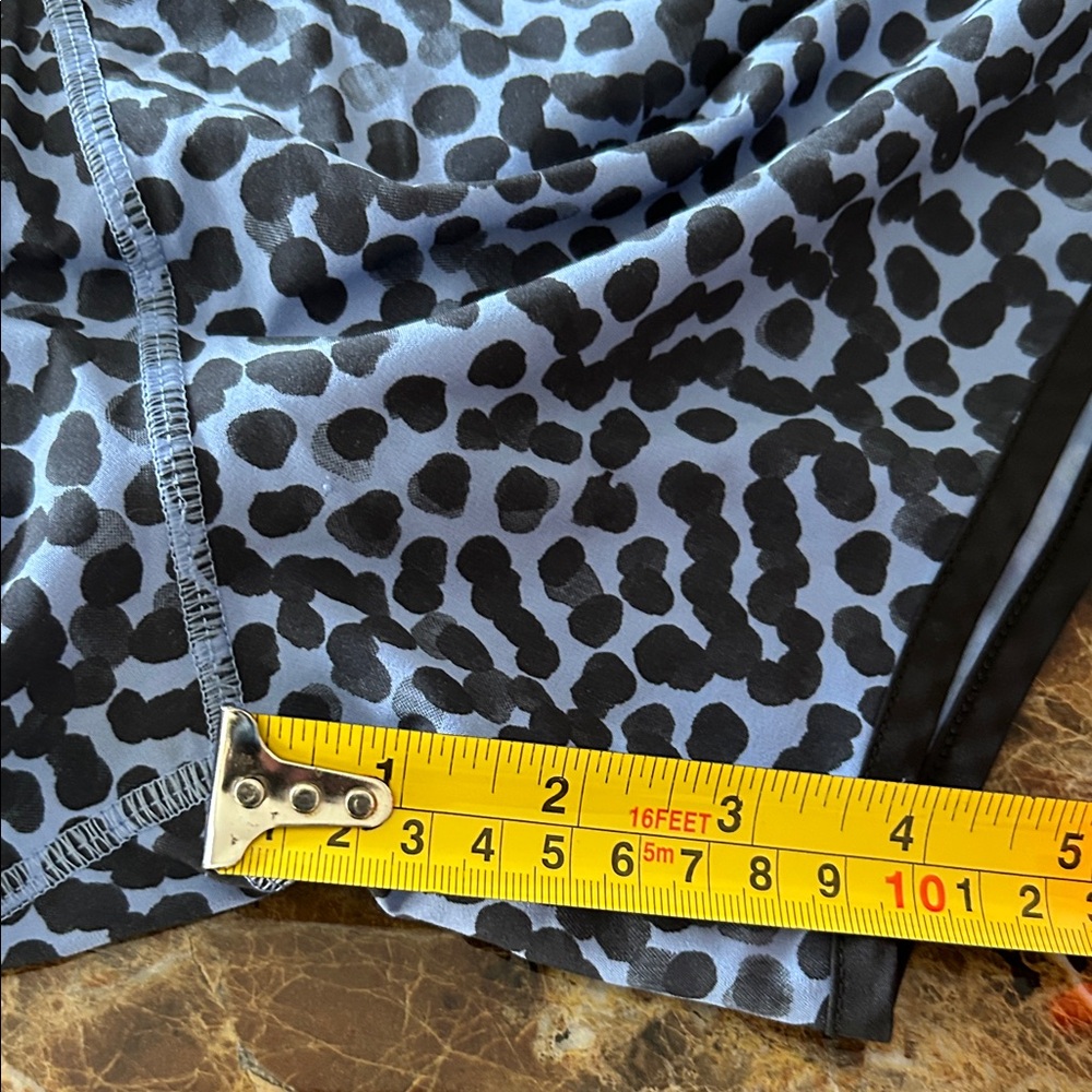 Lululemon Patterned Athletic Shorts Set - image 4